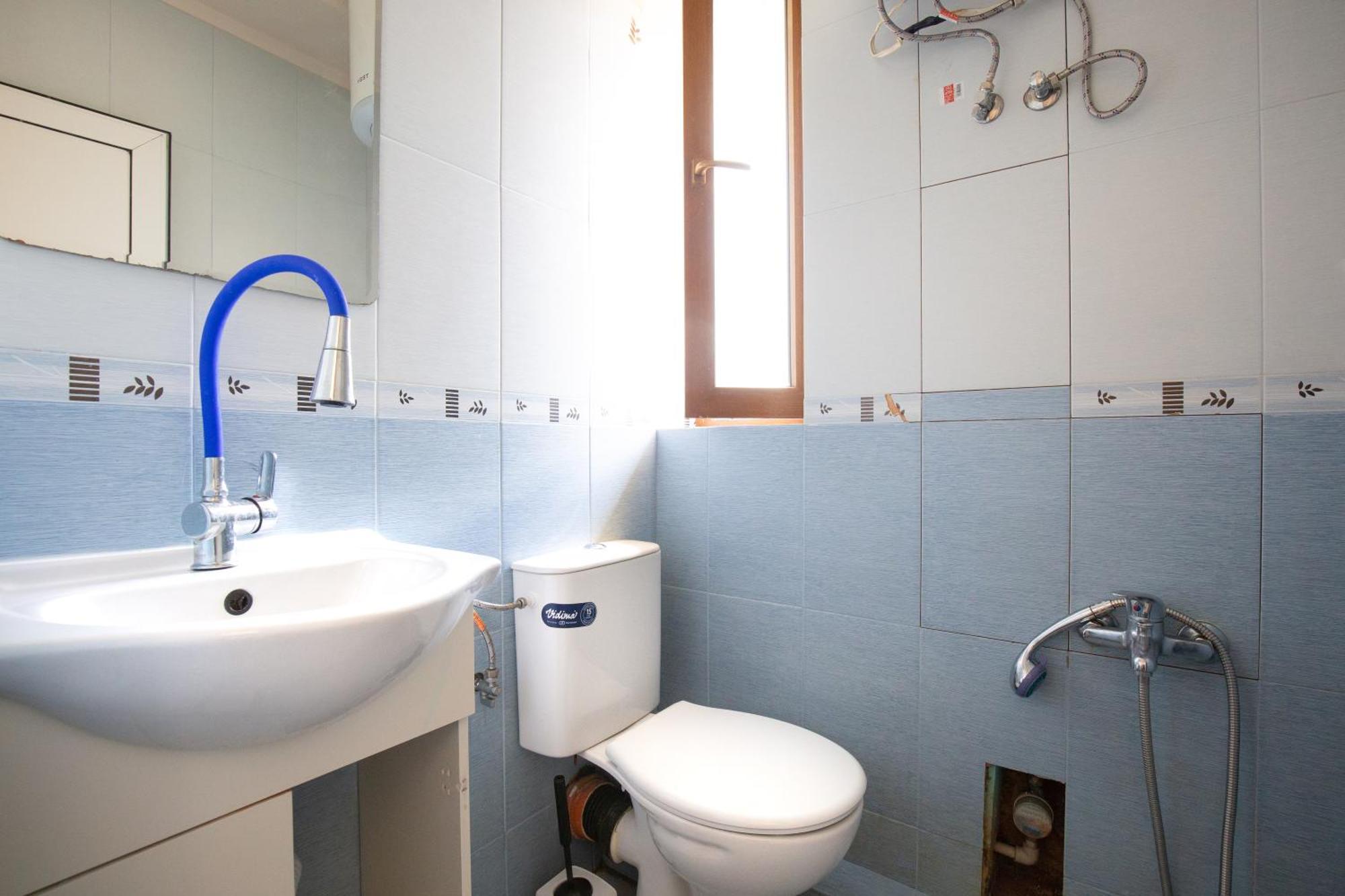 En-Suite Rooms: Novа Guesthouse In Sofia Center Luaran gambar