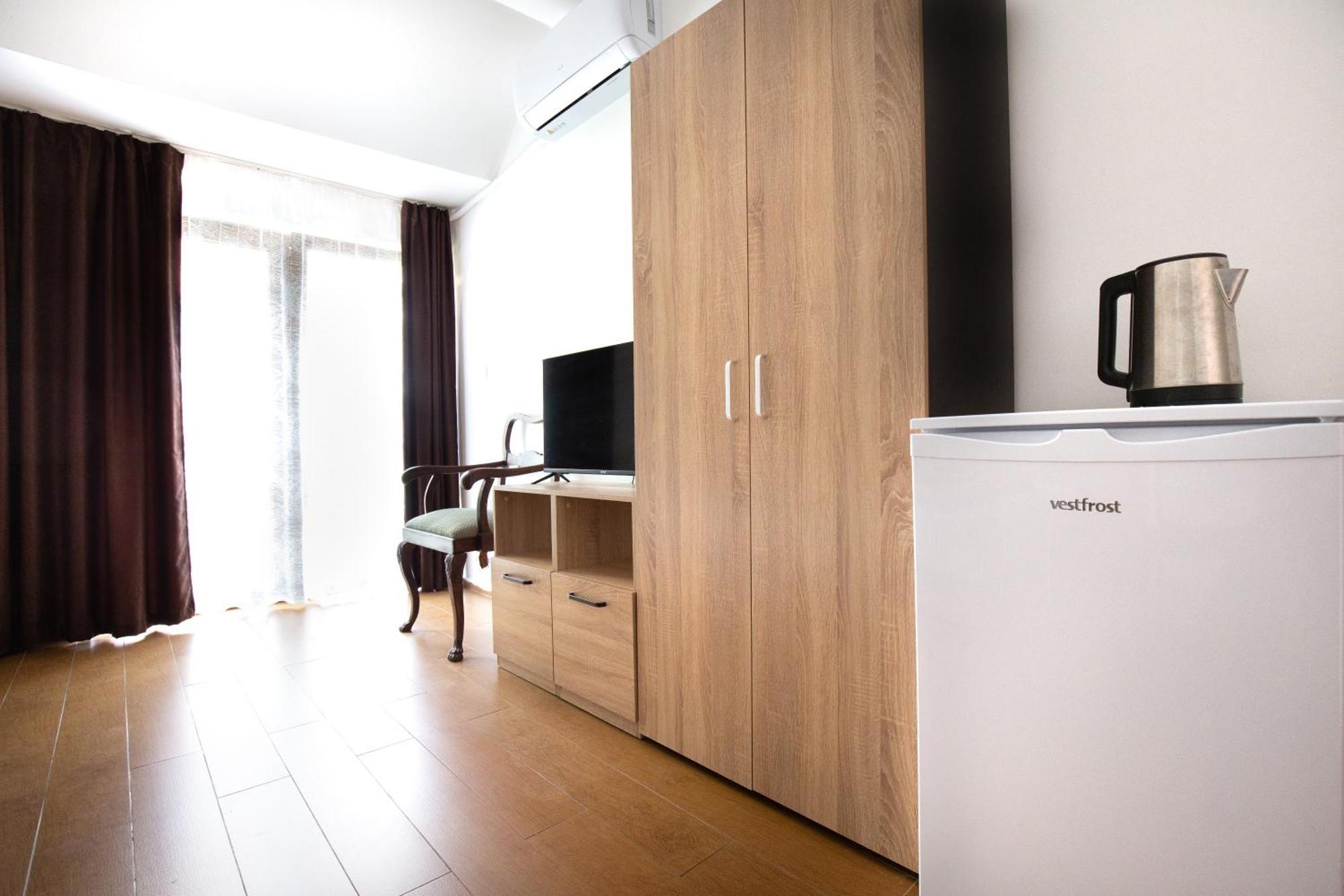 En-Suite Rooms: Novа Guesthouse In Sofia Center Luaran gambar